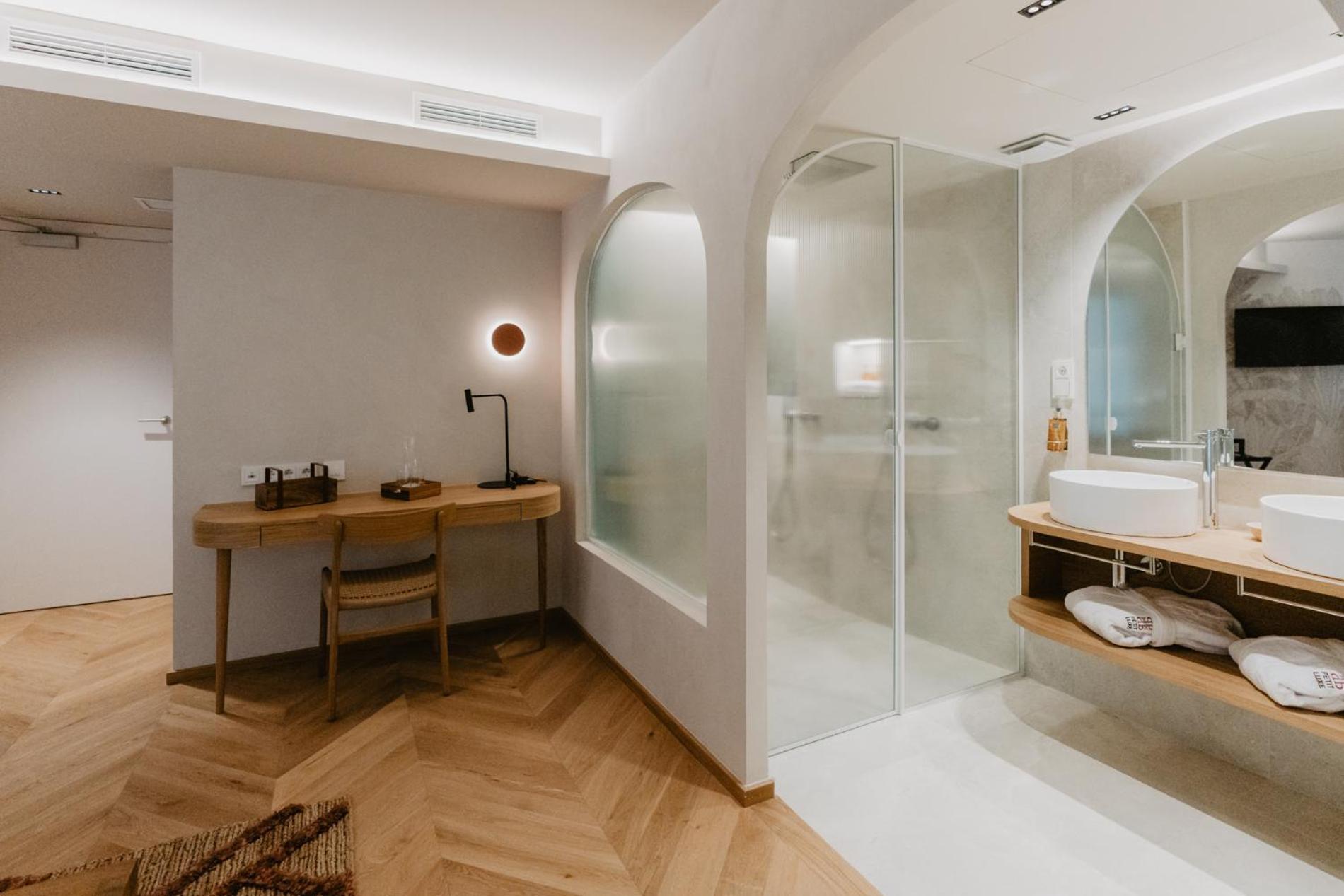 Hotel Petit Luxe 特拉萨 外观 照片